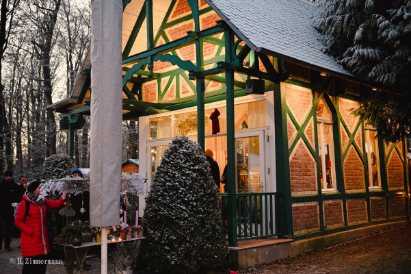 Schloss Grünewald | Historischer Pavillon und Terrasse