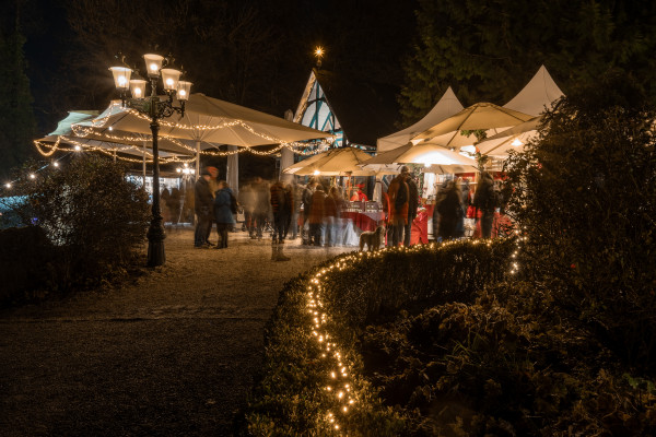 Schloss Grünewald | Historischer Pavillon und Terrasse